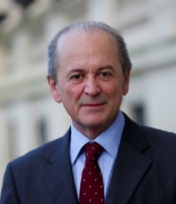 Son Excellence M. François Sénémaud, Ambassadeur de France en Iran